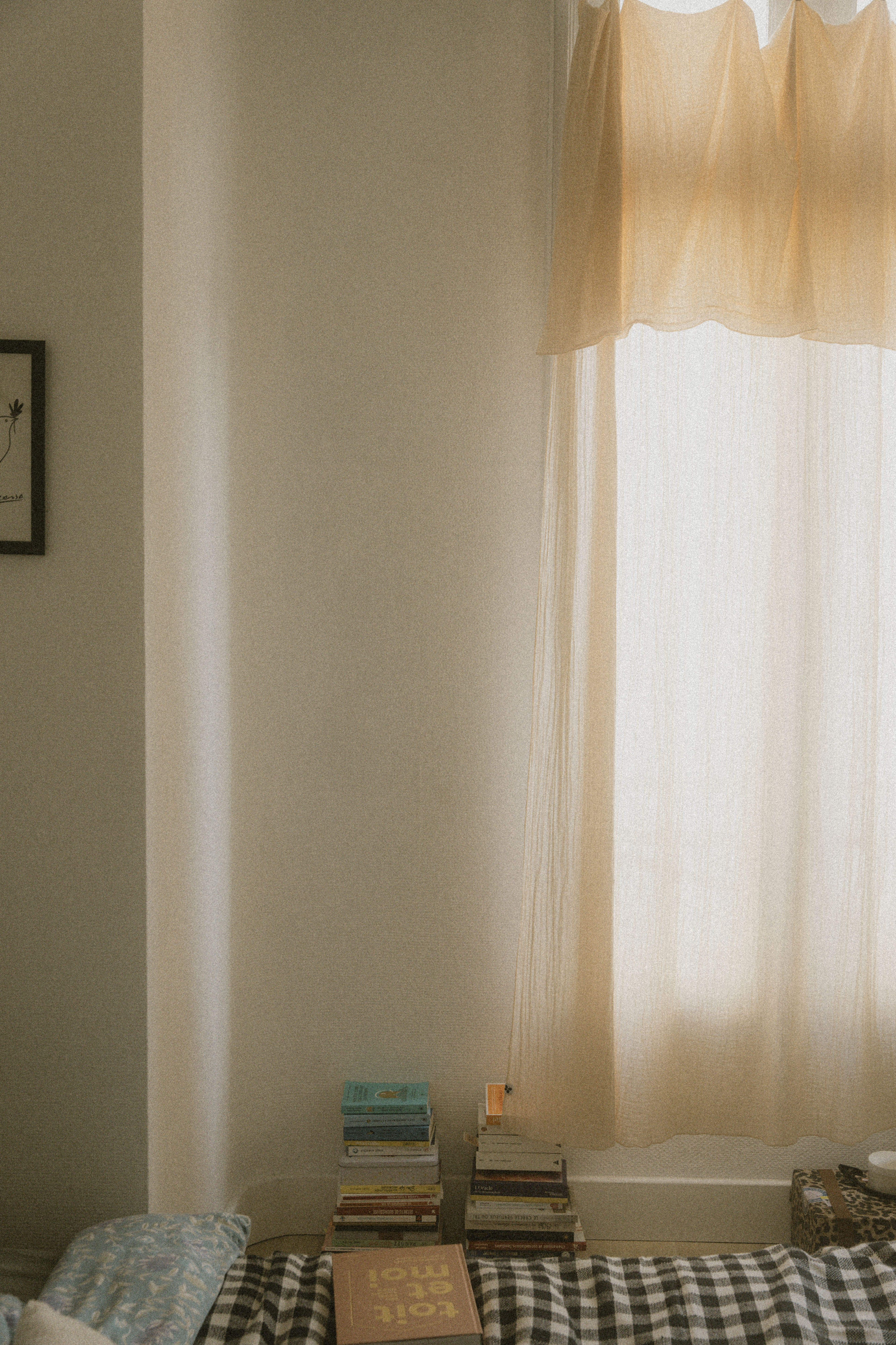 Un Home Organiser montrant comment organiser un dressing — formation Home Organiser